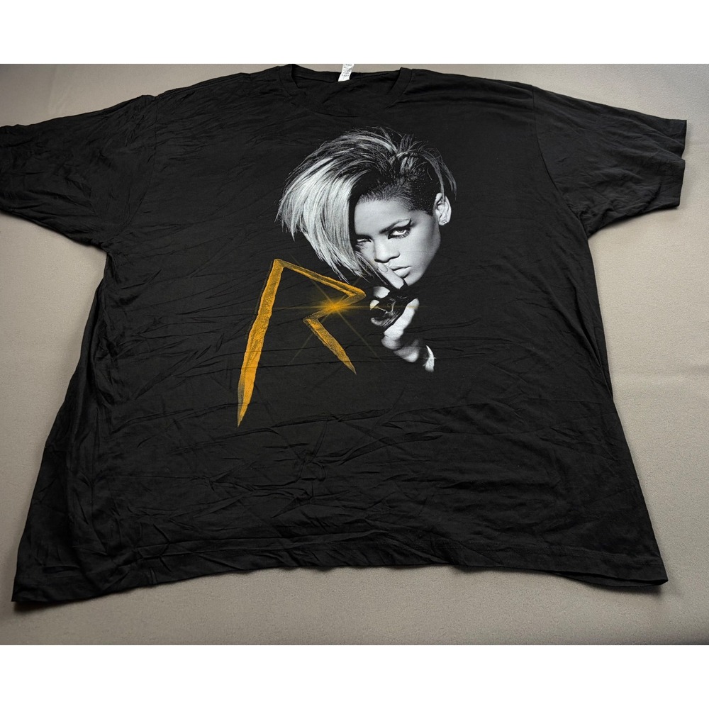 Rihanna Last Girl On Earth Tour 2010 T-Shirt Black XXL Tultex Graphic Tee